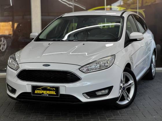 FORD FOCUS 1.6 SE PLUS 16V FLEX 4P MANUAL
